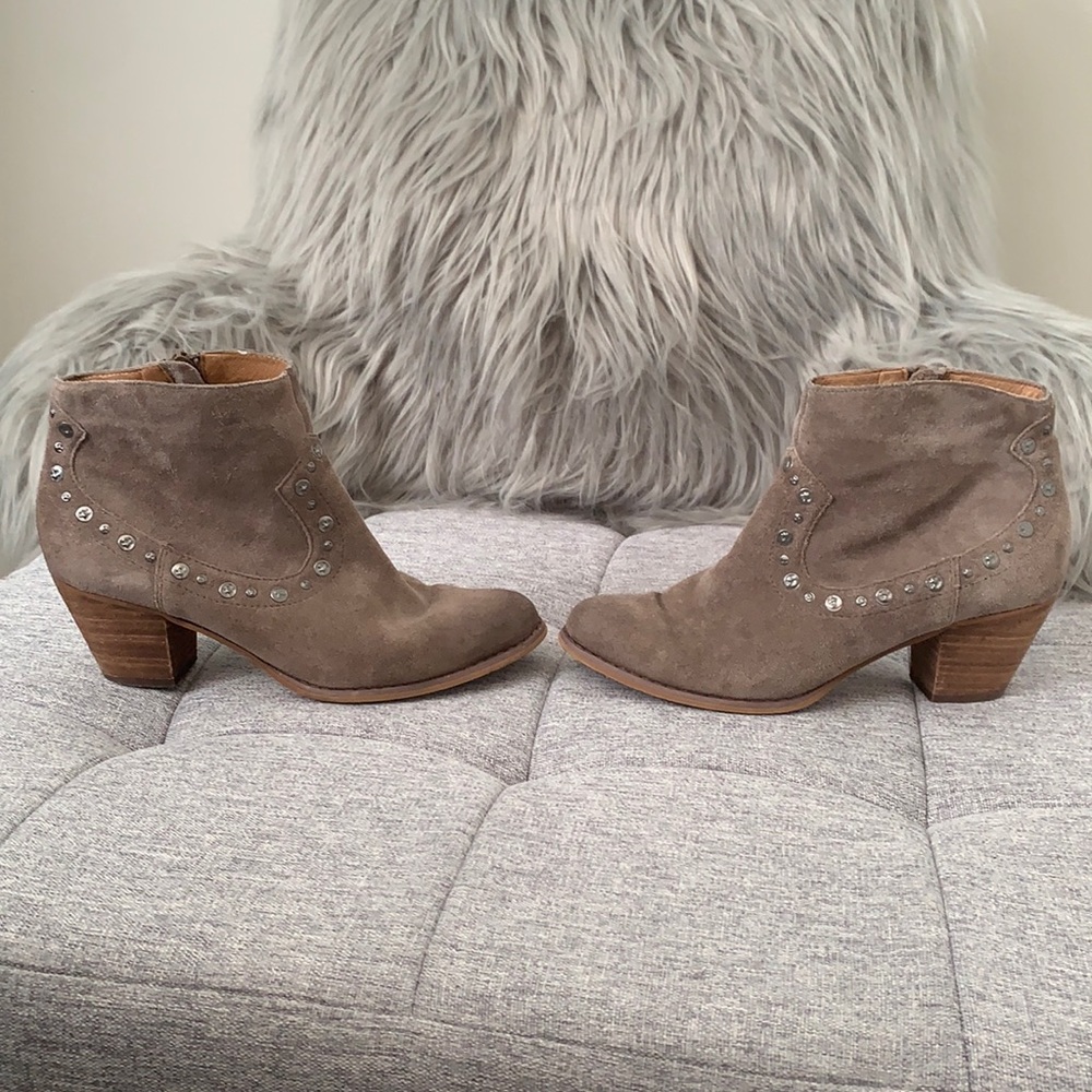 Corso Como ankle bootie taupe suede size 6 1/2M